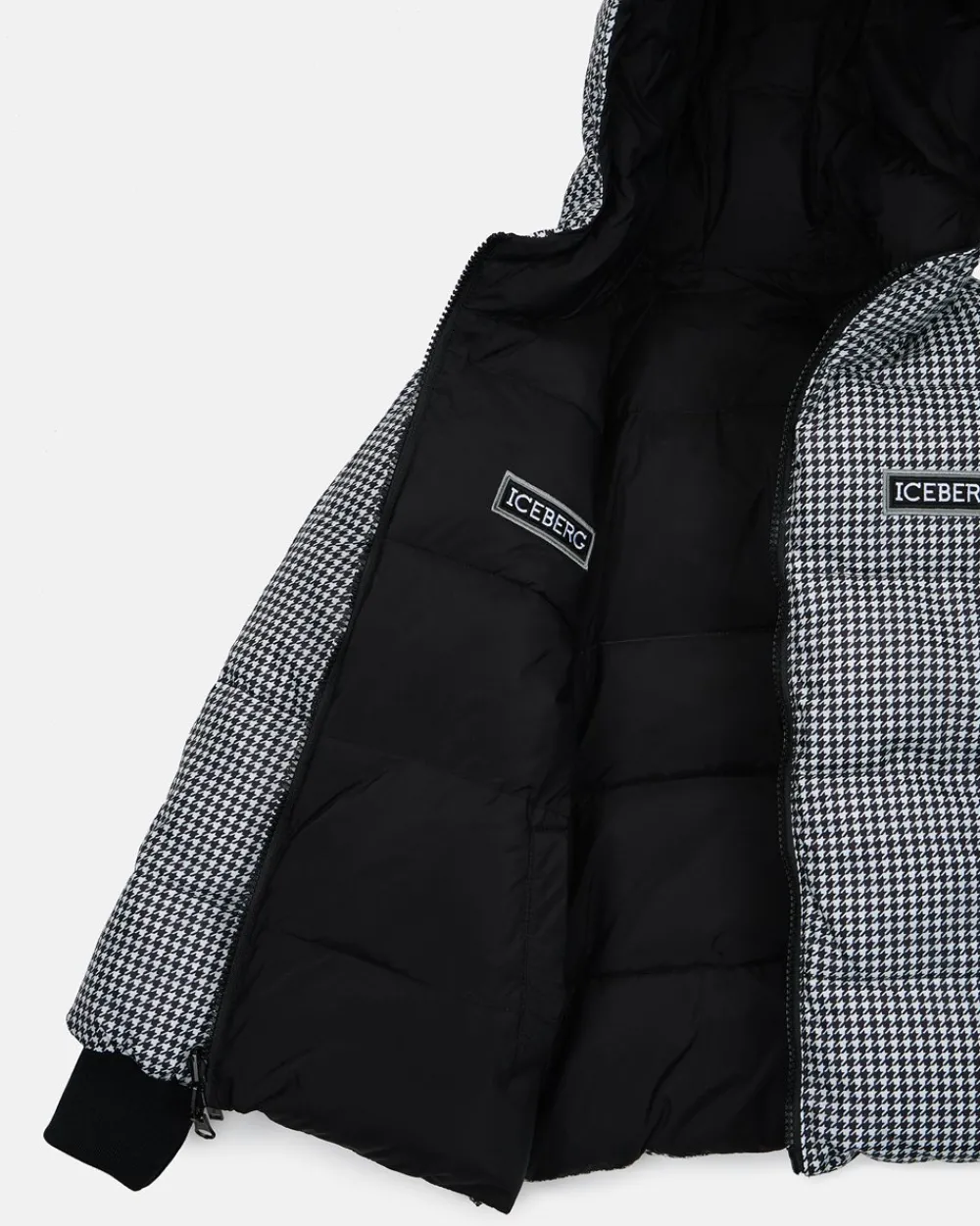 Kids/BOY Iceberg Black Quilted Jacket With Hood And Logo