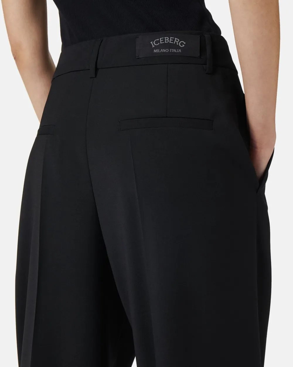 Women Iceberg Chinos Trousers In Light Wool
